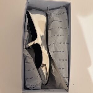 Brand new AEROSOLES Perry Mary Jane. In box!